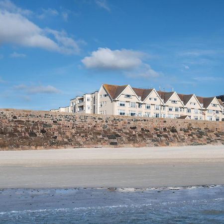 Grand Jersey Hotel And Spa Saint Helier Jersey Exterior foto The beach at Pembrey Sands