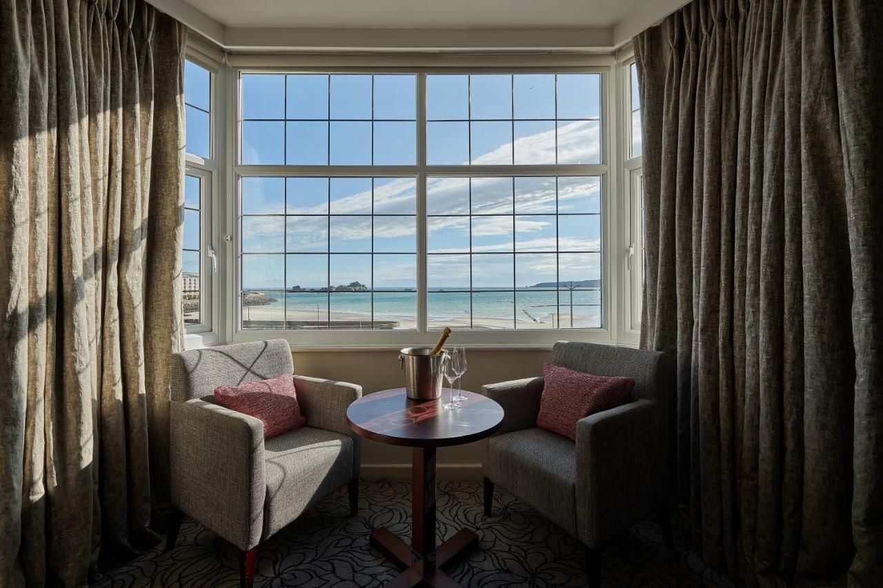 Grand Jersey Hotel And Spa Saint Helier Jersey Exterior foto A room at the hotel