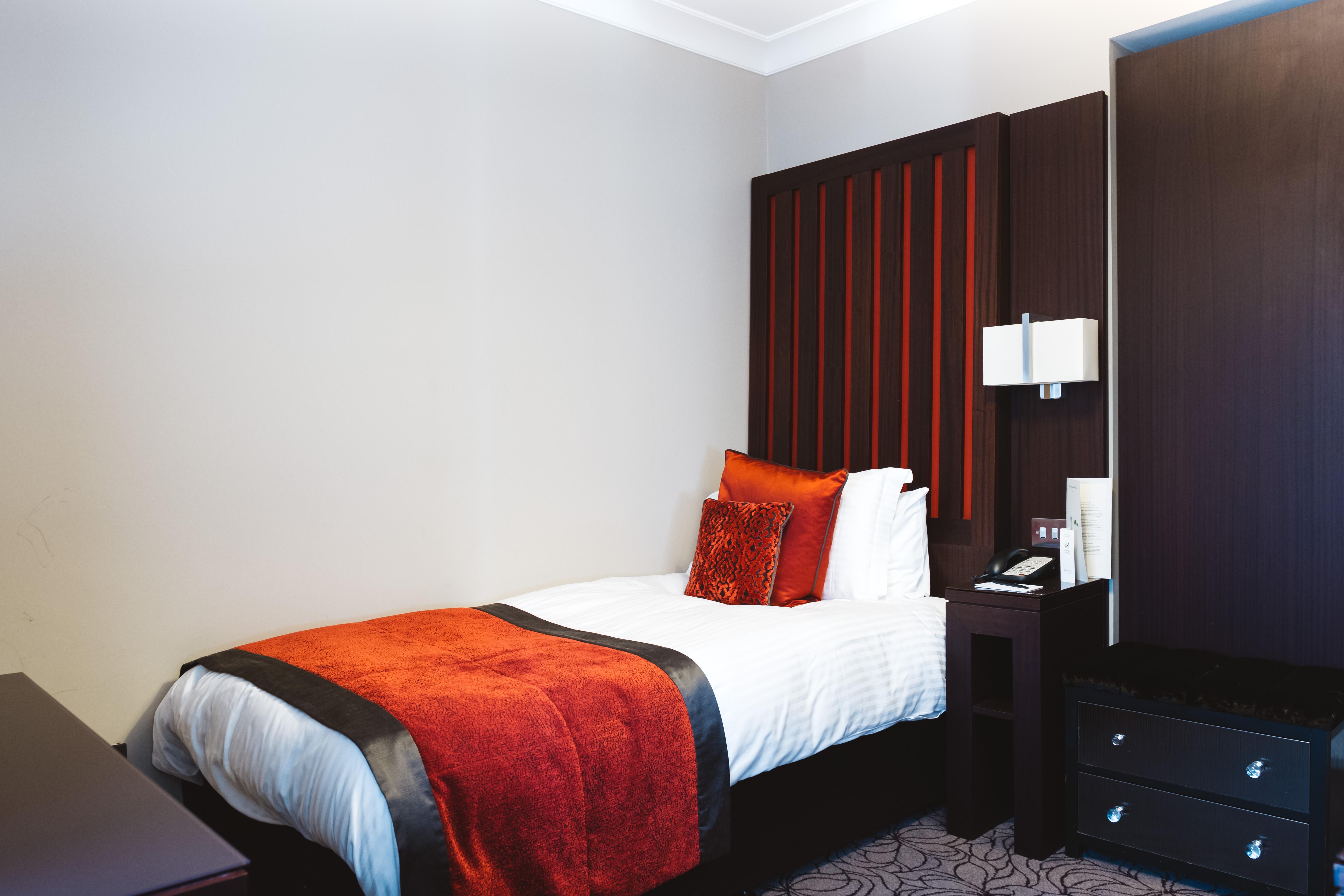 Grand Jersey Hotel And Spa Saint Helier Jersey Exterior foto A room at the hotel