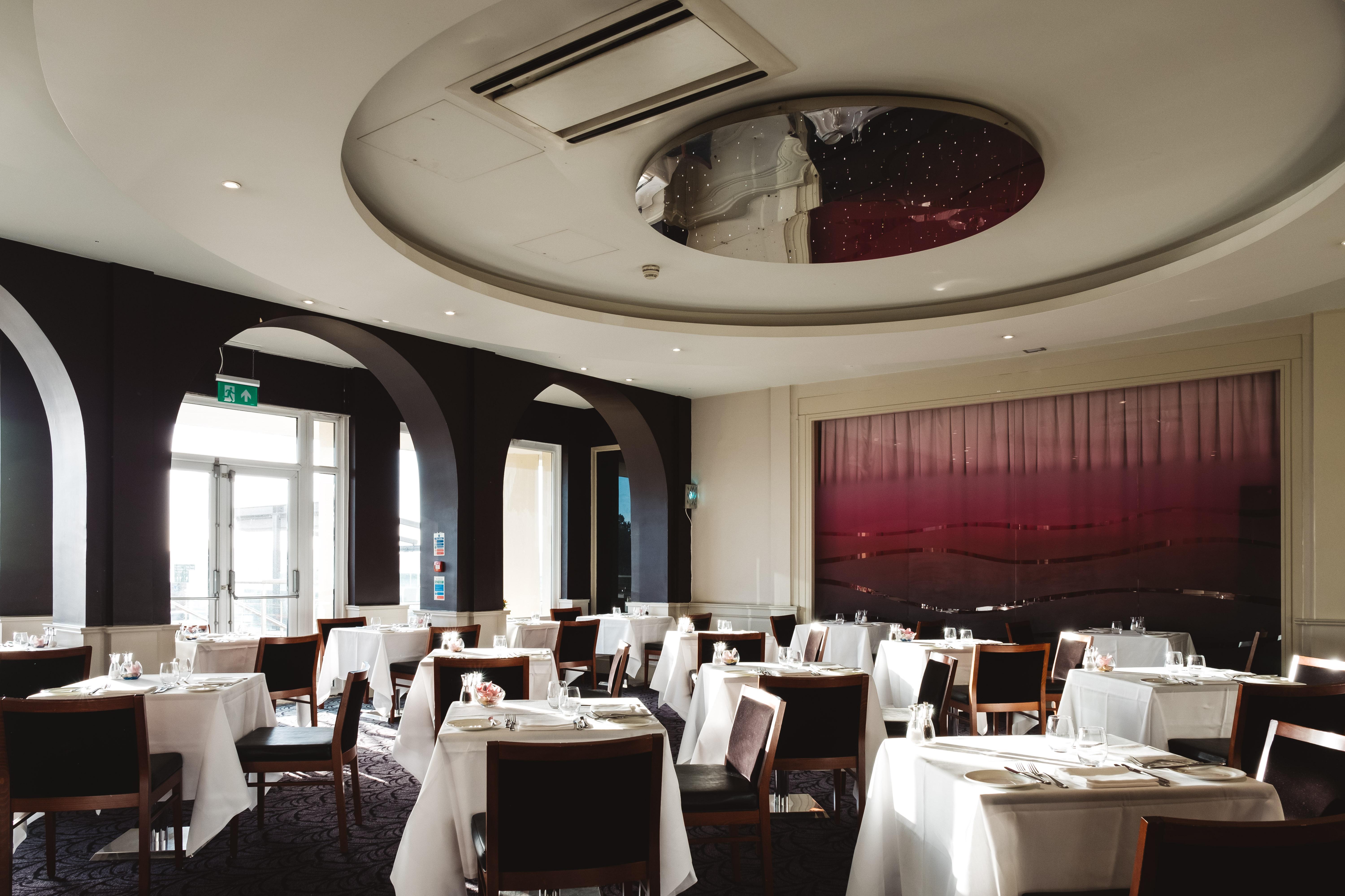 Grand Jersey Hotel And Spa Saint Helier Jersey Exterior foto The interior of the restaurant