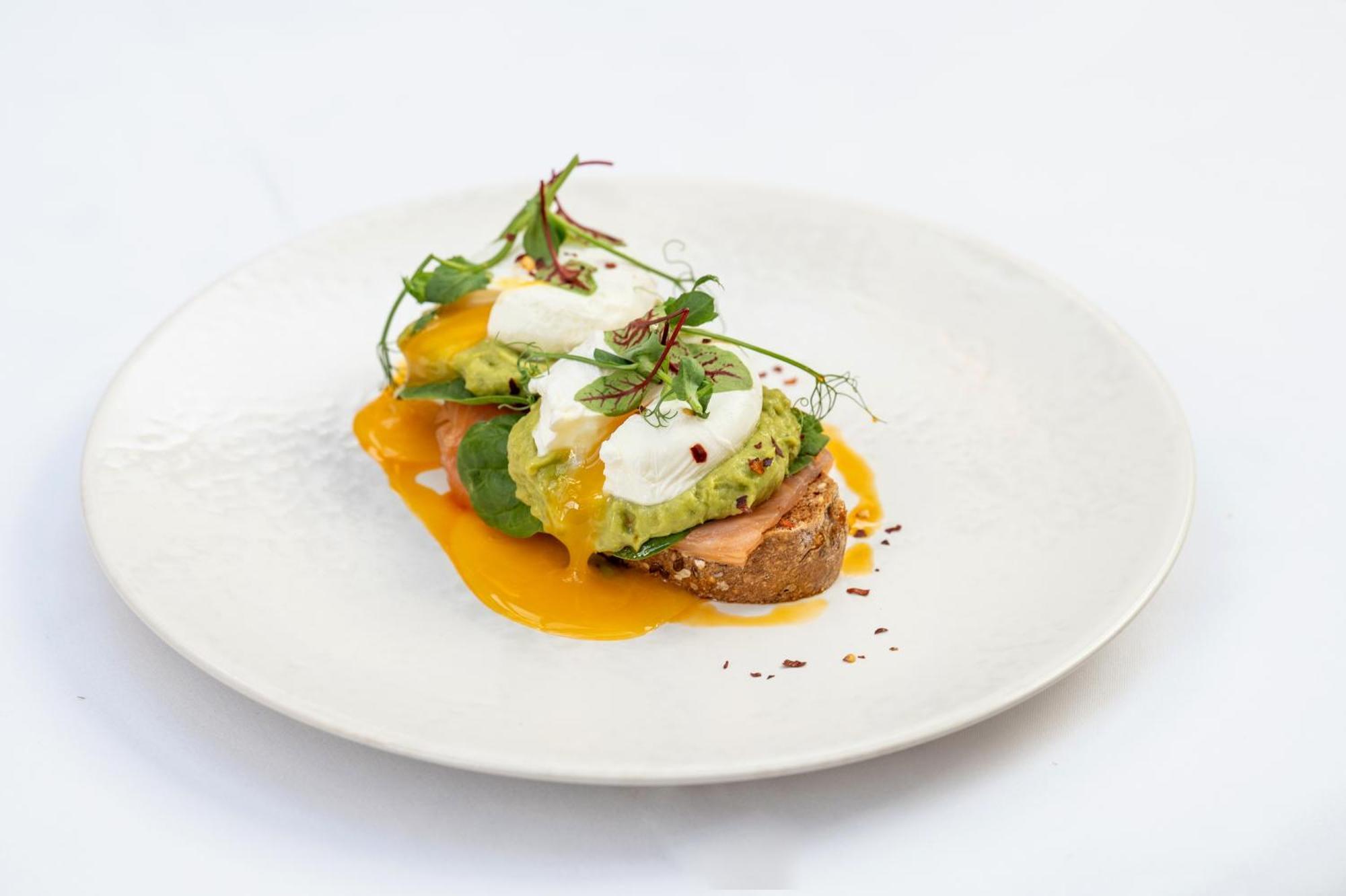 Grand Jersey Hotel And Spa Saint Helier Jersey Exterior foto Avocado and poached egg on toast