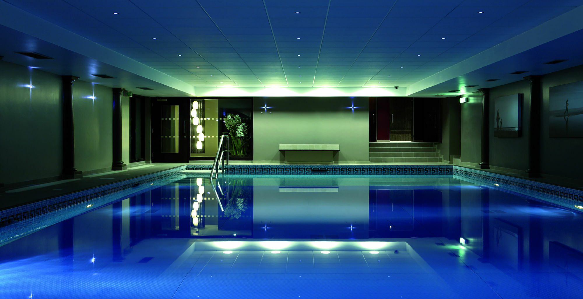 Grand Jersey Hotel And Spa Saint Helier Jersey Exterior foto The swimming pool at the hotel