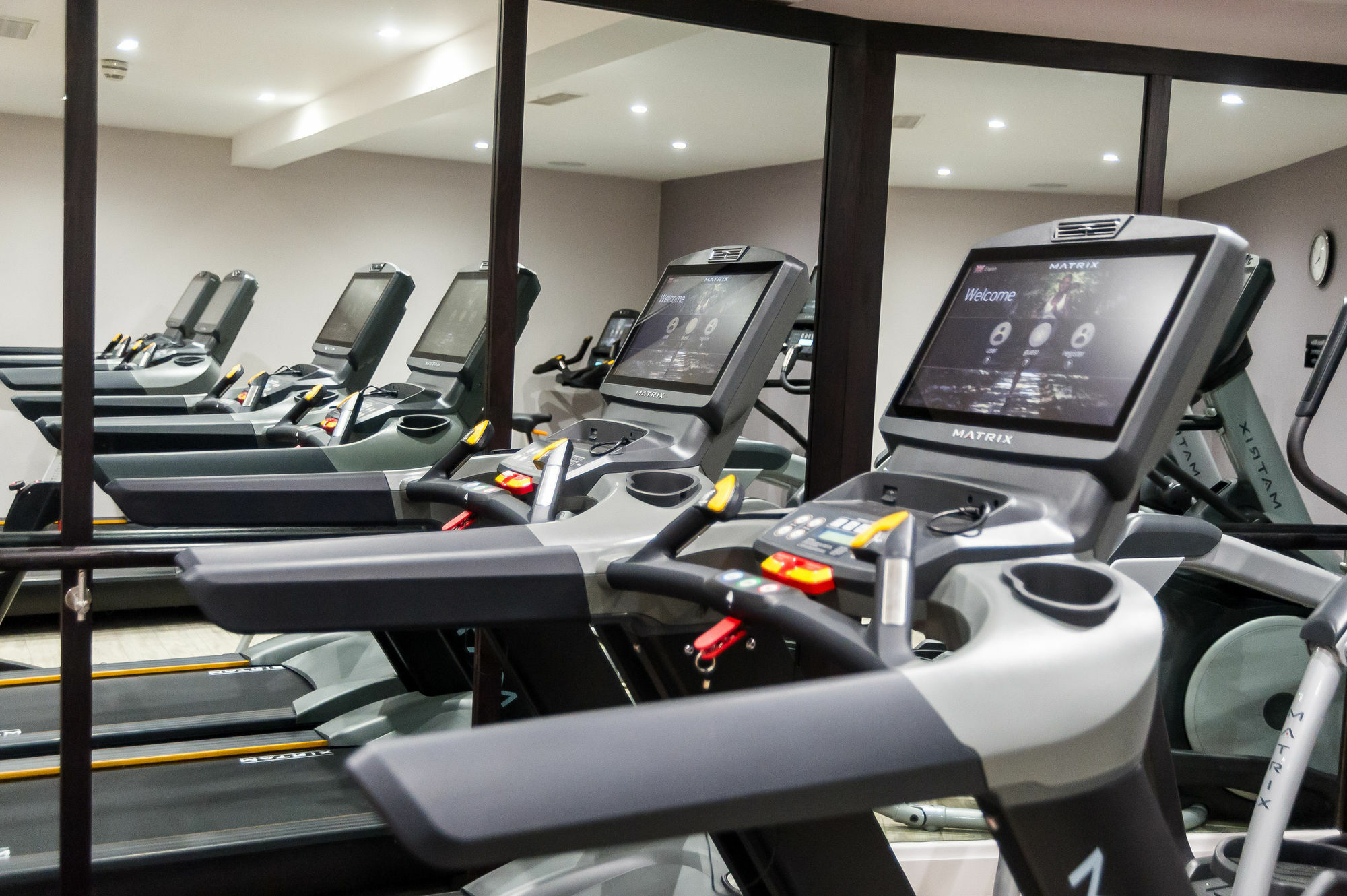 Grand Jersey Hotel And Spa Saint Helier Jersey Exterior foto A treadmill